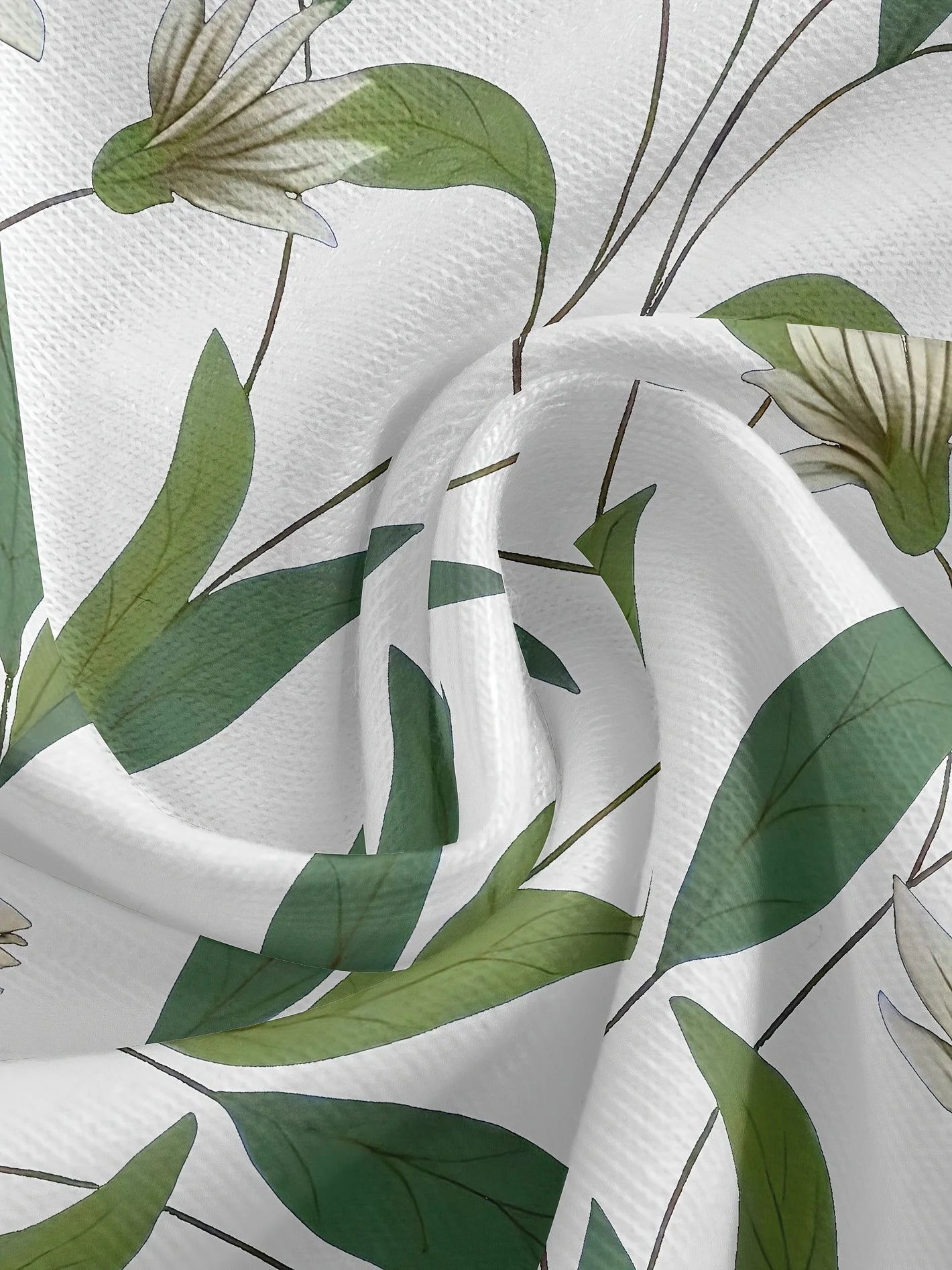 Women's Tee - Green Leaf & Floral Pattern Graphic, Minimalist Nature Botanical Design for Casual Daily Wear