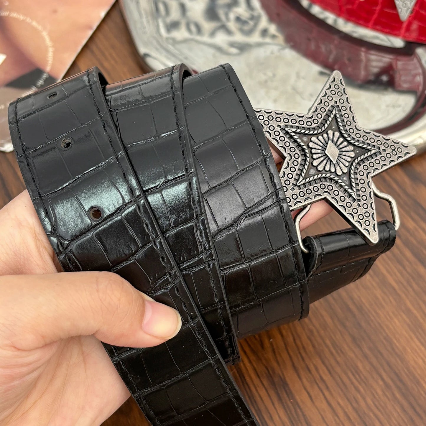 Gothic Punk Star Wine Red Leather Belt Vintage Fashion Trend Personalized Subculture for Spicy Girls Five-pointed Star Waistband