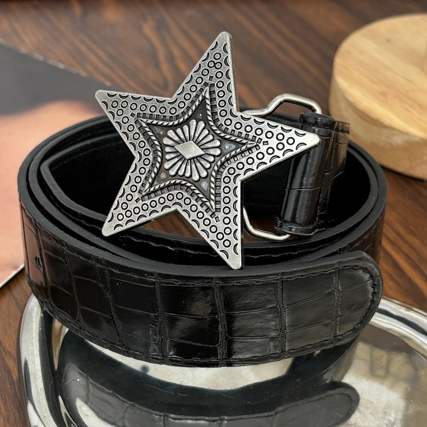 Gothic Punk Star Wine Red Leather Belt Vintage Fashion Trend Personalized Subculture for Spicy Girls Five-pointed Star Waistband